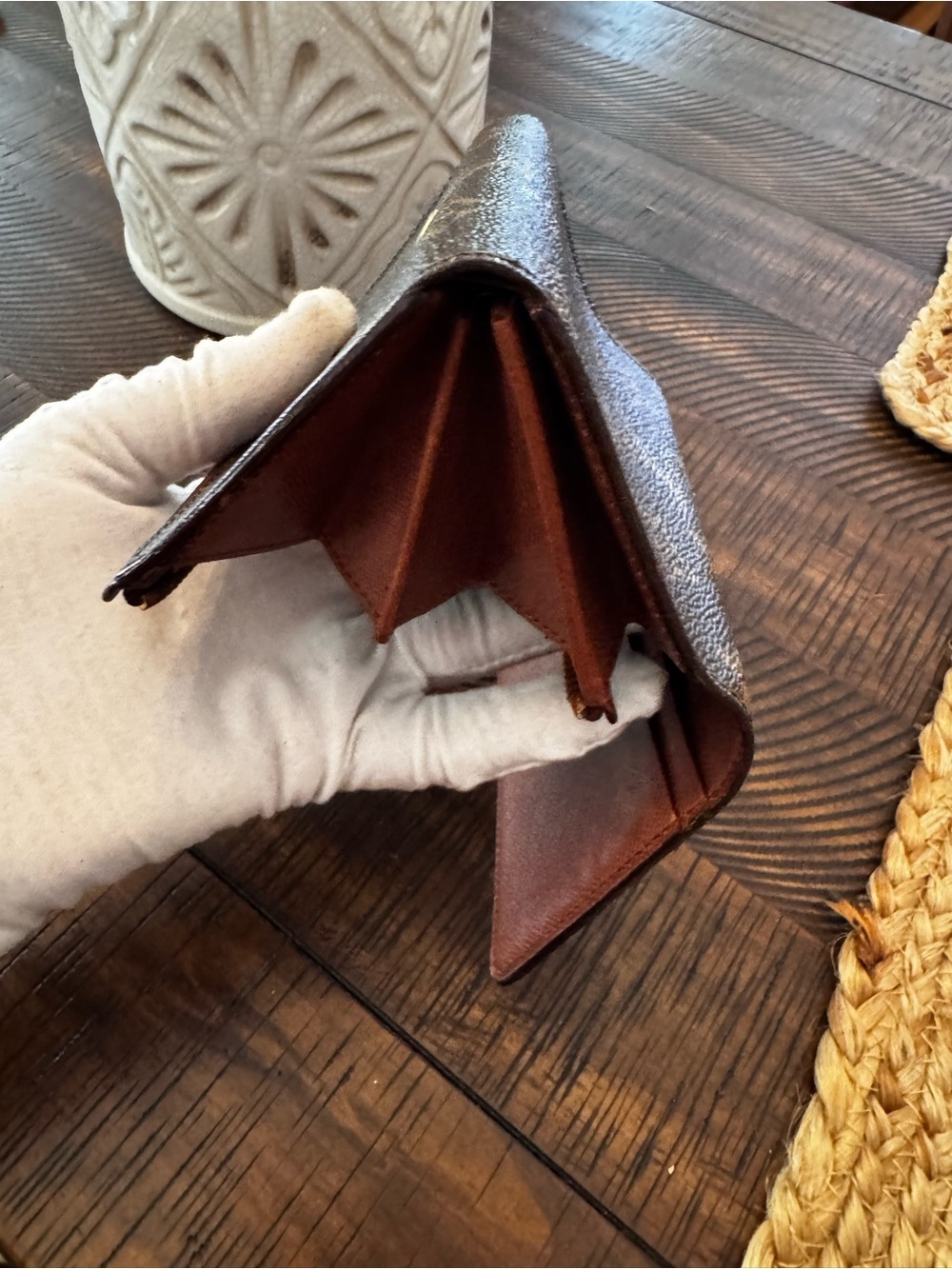 Just in 🔥Louis Vuitton Monogram Porte Monnaie Billets Tresor Bifold Wallet/ - Picture 13 of 17